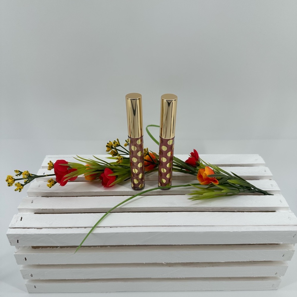 Limited Edition 2025 Holiday Lip Gloss DUO in UNWRAPPED & DAZZLE ME ~ New! - Picture 7 of 10